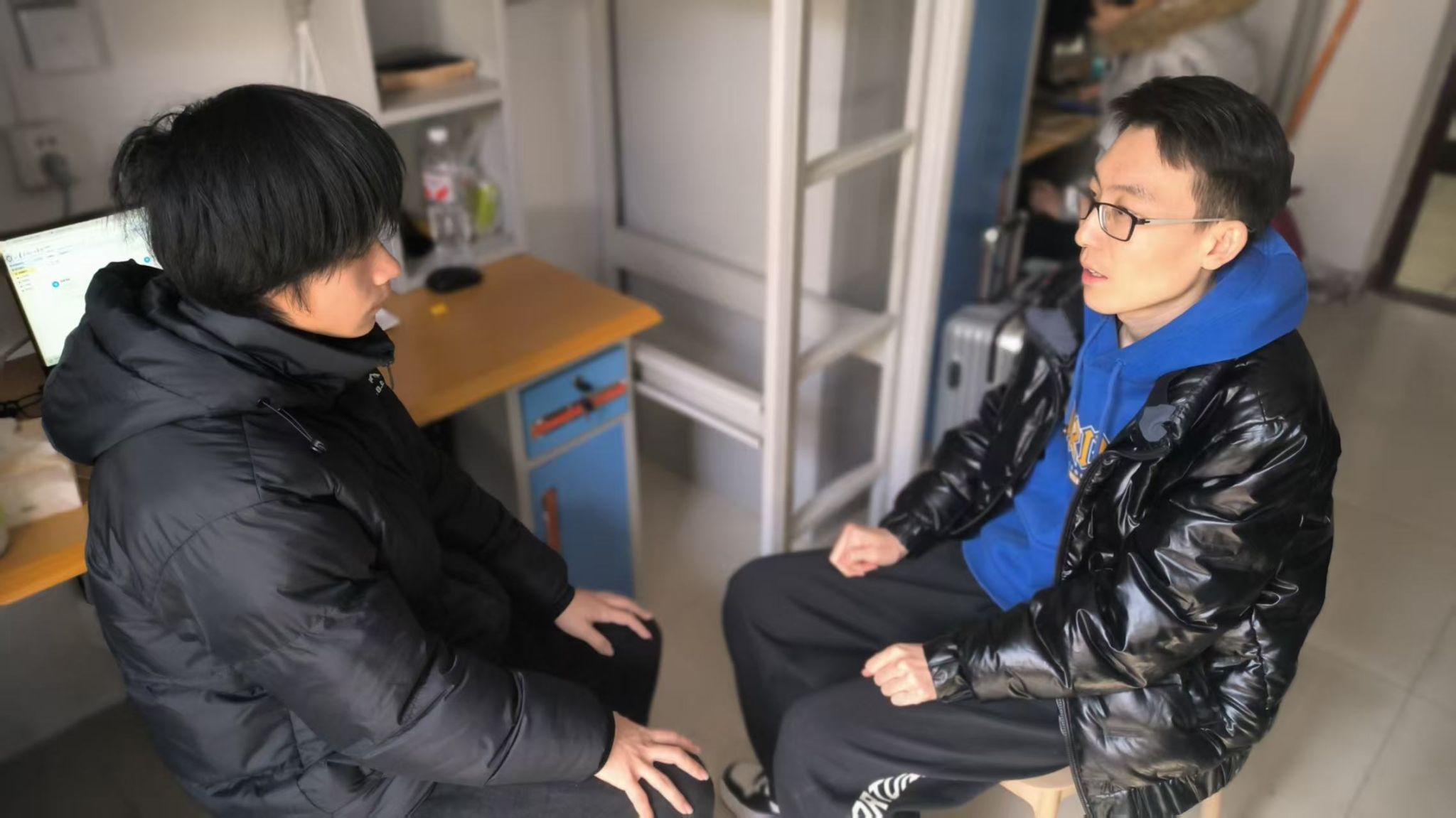 4f4b3500864e8b8ed6671925afa3d54b